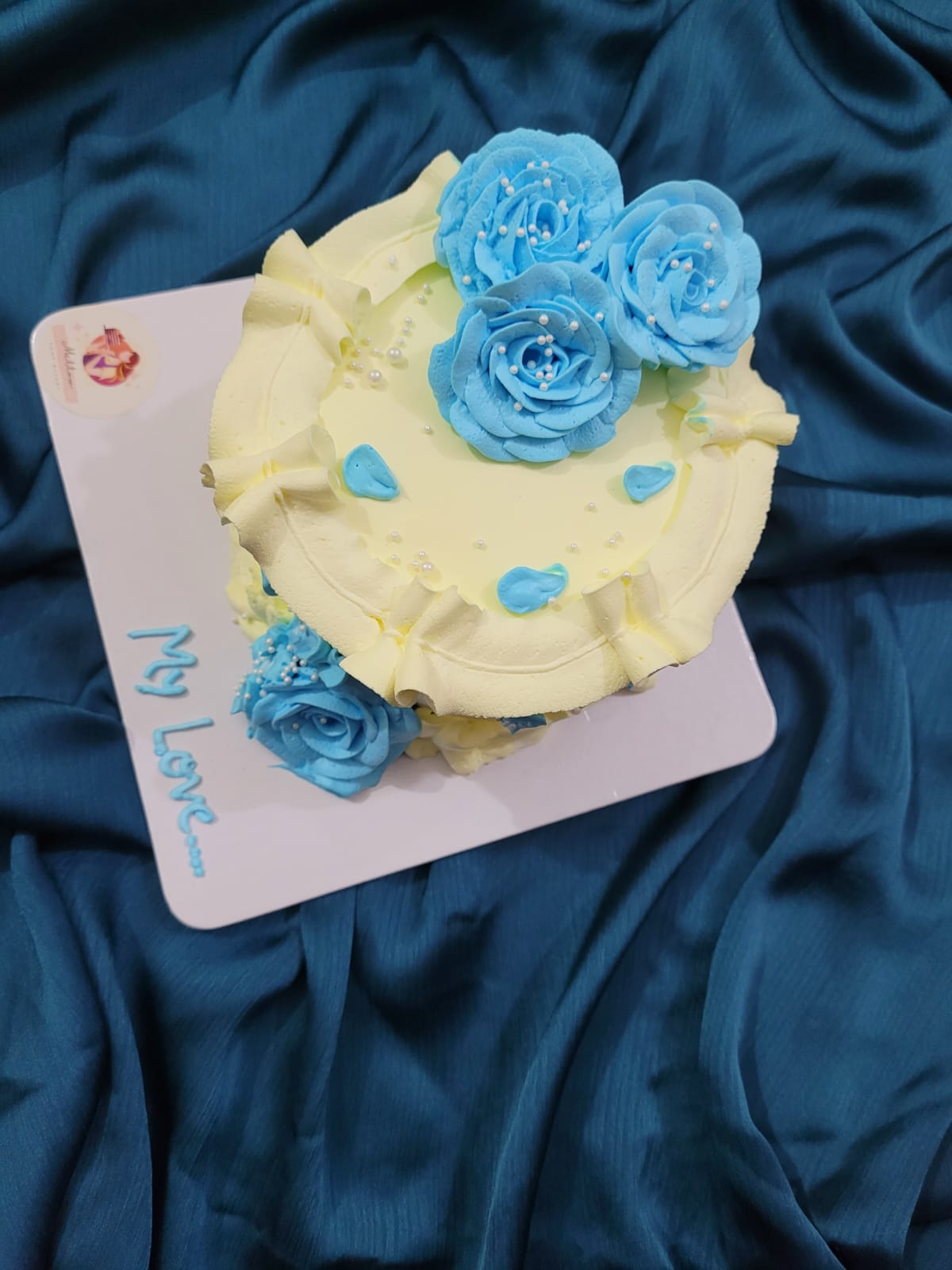 Premium Chocolate Cake